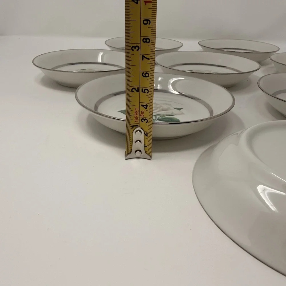 🇺🇸 Governor's Mansion Vogue Ceramic Industries Rose Plates 5.4